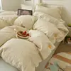 Juego de cuatro piezas estilo minimalista de algodón 100% grado A, con botones, a rayas, hilo de algodón puro teñido en masa, falda de cama lavada, funda de edredón individual, tres piezas de dormitorio 4