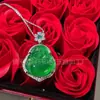 Colgante de Buda de Calcedonia Verde al por Mayor Incrustado con Jade Imperial Verde Esmeralda Hielo Jade Buda Sonriente Colgante Collar de Jade para Mujeres