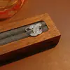 Brinco de Clipe Minimalista em Forma de Cobra com Zircônia, Moda Europeia e Americana Estilo Nicho, Ear Cuff Elegante, Luxo Leve, Sensação de Alta Qualidade, Joia para Orelha sem Furo