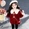 Jaqueta Infantil Forrada com Fleece Outono/Inverno 2026 Nova Estilosa Fashionável Roupa de Ano Novo Infantil Roupas de Inverno para Bebê Menina Suéter de Pele