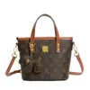 Bolsas Femininas Transfronteiriças com Toque de Luxo, Bolsas Saco, Novas Bolsas Femininas Estilosas da Hengeng em Estilo Cesta, Bolsas Transversais de Ombro Único Retrô, Tendência