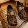 Zapatos planos retro con estampado de leopardo y puntera dividida con cierre de velcro, estilo Birkenstock, cálidos y casuales para otoño e invierno, forrados de felpa, slip-on para mujer