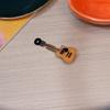 Horquilla de Guitarra Acrílica Y2K Violín Venta Caliente Transfronteriza Accesorios para el Cabello Regalo Lindo Dibujo Animado Instrumento Musical Retro Creativo