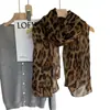 Bufanda de Algodón y Lino Nueva Versátil Elegante de Moda con Estampado de Leopardo para Mujer Verano Ligera de Viaje Protección Solar Bufanda de Seda