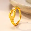 Anillo de Hebilla de Herradura Hueca con Diamantes Incrustados Estilo Xiaohongshu, Pequeño y Sofisticado, Anillo Abierto Ajustable para Mujer
