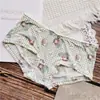 [80-120] 524 Seda de Hielo estampado lindo tiro bajo bolsa de ropa interior para mujer cadera con taladro ropa interior para mujer tiro bajo