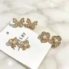 Brincos de Tarraxa Flor de Pérola Retro Franceses Moda Simples Exquisitos Leve Luxo Nicho Sensação de Alto Padrão Adornos para Orelha