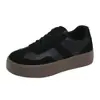 Tênis Esportivo Casual Fashion para Casal Masculino Versátil Coreano com Solado Grosso Sapatos Brancos Tênis de Treino de Outono F8862