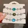 Pulsera de Brazalete con Colgante Ovalado de Circonita Super Brillante Pulsera de Temperamento de Lujo Ligero Gama Alta Diseño de Moda de Nicho Joyería de Mano para Mujeres