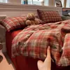 Juego de ropa de cama de cuatro piezas de gasa de doble capa estilo minimalista clase A para maternidad, amigable con la piel para dormir desnudo, sábana y funda de edredón, juego de tres piezas para dormitorio de estudiante