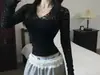 Camisa de encaje con cuello en V de manga larga, estilo chic coreano y francés, camiseta para mujer, capa interior de primavera/otoño, capa base, top corto ajustado