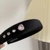 Faixa de Cabelo Elegante Simples Mori Love com Cristais e Cabeça de Esponja de Seda Acessórios de Cabelo Versáteis para Meninas Nova Faixa de Cabelo 2024