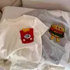 Elegante camiseta de manga corta de verano 2026 para niños y niñas, diseño 3D estilo japonés de papas fritas y hamburguesa, moderna camiseta de manga corta para niños pequeños