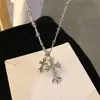 Corrente de Clavícula Cruzada Cravejada com Diamantes Estilo Europeu e Americano, Colar Duplo Cruz de Liga Masculino, Acessório de Hip-Hop de Nicho