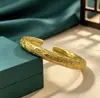 Nuevo Pulsera de Aleación Tallada China con Palabras Auspiciosas Buena Suerte Paz Abierta para Mujer Versátil Brazalete Sólido Venta al por Mayor