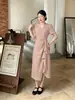 [Em Estoque] Roupas Femininas Plus Size para Figuras Ligeiramente Cheinhas, Cintura Marcada, Emagrecedor, Disfarça Barriga, Plus Size MMs, Vestido de Verão, Maduro e Bonito, Comprimento Médio