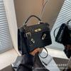 Bolsa Pequena com Padrão de Pedra Tendência deste Ano para Mulheres, Novo Estilo 2026, Bolsa de Ombro Estilosa e Popular, Bolsa Kelly Transversal da Moda