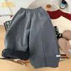 Pantalones casuales forrados de polar para niños para otoño e invierno, pantalones curvos de color liso para niñas, pantalones holgados versátiles para niños pequeños y niños pequeños
