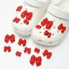 Zapatos Croc 2025 Accesorios Sencillos Ins Corazón Girly Zapatos Croc Hebillas de Zapatos Lindas de Gama Alta Versátiles Flores para Zapatos