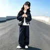 Conjunto de otoño para niña 2026 nuevo estilo coreano infantil moderno a la moda casual retro chaqueta vaquera