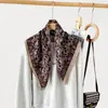 Pañuelo cuadrado marrón estilo Maillard para mujer, nuevo modelo otoño 2026, elegante y versátil, se puede usar como accesorio decorativo para el cabello o bufanda para el cuello, venta al por mayor
