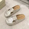 Sandalias Transpirables con Agujeros y Punta Abierta para Mujer 2026 Nuevo Verano Versátiles Slip-On Sandalias Perezosas de Agujero