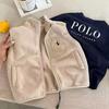 Chaleco de algodón para niños, grueso, otoño e invierno 2024, nuevo, top a cuadros para niños con ropa de color liso para bebés, estilo occidental para mujeres.