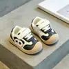 Zapatos para bebé de 0 a 6 años, zapatillas deportivas con superficie de piel, anti-patadas, suela suave, antideslizantes, zapatos para niños pequeños para niños, suaves y ligeros, zapatos para niñas