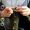 Hebilla Marcador Colorida Pintada de Metal Herramienta de Tejido Hebilla Marcador Espiral Gancho y Bucle Palo de Gancho y Bucle Aguja de Posicionamiento Hebilla de Coma DIY