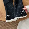 Calça Flare de Lã com Bolinhas e Renda para Bebês Meninas Outono e Inverno Calça Longa Slim e Estilosa com Laço de Bolinhas