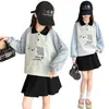 Blusa Raglan Estilo Coreano para Meninas Mais Velhas, Nova Moda Primavera, Color-Blocking, Moletom Estilo Cartoon