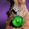 Colgante de Calcedonia Verde Natural para la Paz Lujo Ligero Elegante Nuevo Regalo para Mujer para Mamá 8141