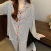 Pijama de moda a rayas para mujer, primavera nueva, manga larga, sentido de alta gama, casual, holgado, traje de ropa para el hogar, se puede usar al por mayor