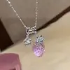 "Berry Sweet Brew" Colar de morango rosa translúcido ultra brilhante estilo coreano para mulheres, requintado, luxo leve, de alta qualidade, corrente doce para clavícula