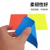 Nuevas tarjetas de PVC engrosadas de tres colores rojo, amarillo y azul para árbitros en competiciones de deportes de pelota