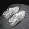 Venta especial de liquidación de Grulla de Almohada Blanca: Sandalias deportivas Baotou para mujer, nuevo modelo de verano 2026, versátiles, caladas, de malla transpirable, zapatos casuales