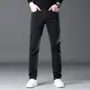Calça jeans masculina preta de seda gelada, verão 2026, fina, slim fit, perna reta, versátil, casual, com stretch para uso ao ar livre