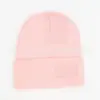 En Stock Etiqueta Tejida Multicolor de Textura Fina Transfronteriza Gorro de Punto Acrílico de Moda Gorro de Lana Gorro Frío Transfronterizo Caliente para Esquiar con Borde Enrollado