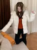 Chaqueta Acolchada de Algodón Moda Ligeramente Ajustada Corta para Mujer 2026 Invierno Engrosada Cálida con Capucha Versátil Chaqueta de Algodón Ropa de Abrigo