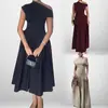 Colección de verano 2026 para mujer, transfronteriza europea y americana: vestido elegante, liso, de cuello asimétrico, plisado, ajustado, sin mangas