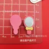 Lápiz Labial de Emulación de Dibujos Animados Espejo Serie Lavar y Proteger Accesorios de Resina diy Horquilla Titular Funda para Teléfono Móvil Material Adhesivo para Vaso de Agua