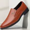 Zapatos casuales de cuero suave genuino de alta gama para hombre, nuevos, con suelas de goma antideslizantes, para personas de mediana edad y mayores