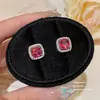 Pendientes de Tachuela Cuadrados Geométricos de Azúcar para Mujer Nuevo Estilo Caliente Pequeños Mini Zirconita Adornos para la Oreja Pendientes de Lujo Ligero con Sensación de Alta Gama Nuevas Llegadas de Verano