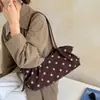 Bolsa Retro de Bolinhas de Um Ombro para Mulheres 2026 Novo Modelo Grande Capacidade Versátil Bolsa de Compras Moda para o Dia a Dia Bolsa de Mão Bolsa de Axila