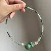 Nuevo collar irregular de cuentas acrílicas, gargantilla de diseño de nicho a la moda, sensación de lujo ligero y alta gama, accesorio para el cuello versátil