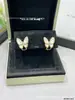 Colar Borboleta de Turquesa Marquise Van Cleef de Alto Padrão, Colar de Madrepérola Branca, Corrente para Clavícula Borboleta Banhada a Ouro V 18K