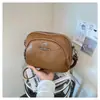 Bolso cuadrado pequeño versátil de gran capacidad nuevo 2026, bolso de hombro moderno y a la moda, cuero suave con textura de alta gama, bolso cruzado
