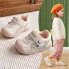 Zapatos Nuevos para Caminar de Bebé Primavera y Otoño con Suelas Blandas para Bebés de 1 a 3 Años, Zapatos Estables Antipatadas para Niños y Niñas