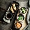 Mini plato japonés de cerámica para condimentos, redondo, para salsa de soja y vinagre, plato pequeño creativo, accesorios de vajilla para el hogar