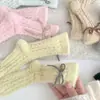 Meias Quentes Grossas de Outono e Inverno para Mulheres Veludo de Visão Laço Meia de Cano Médio para Mulheres Atacado Ins Estilo Princesa Meias de Chão